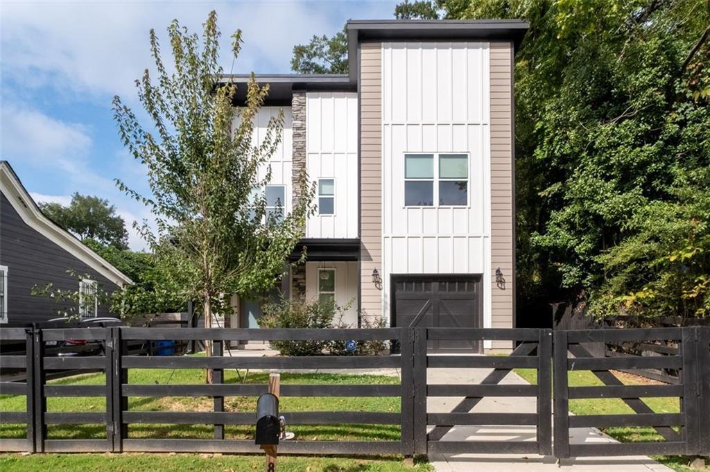 813 Coleman St., Atlanta, GA 30310