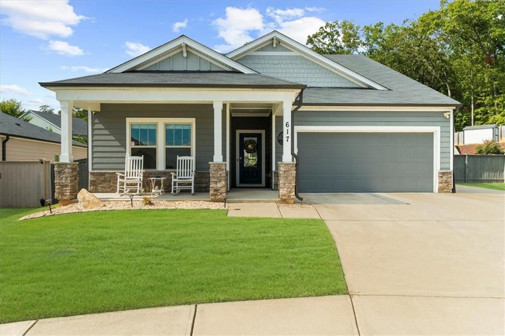617 Valdosta Dr., Canton, GA 30114