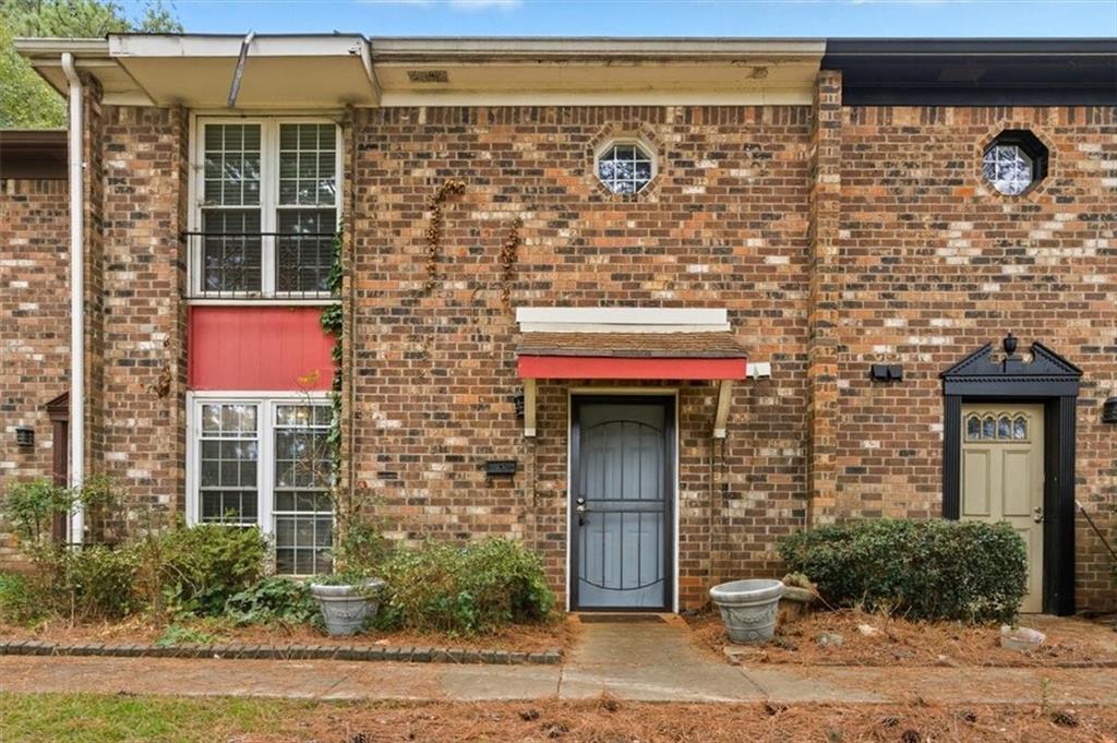 713 Garden View Dr., Stone Mountain, GA 30083