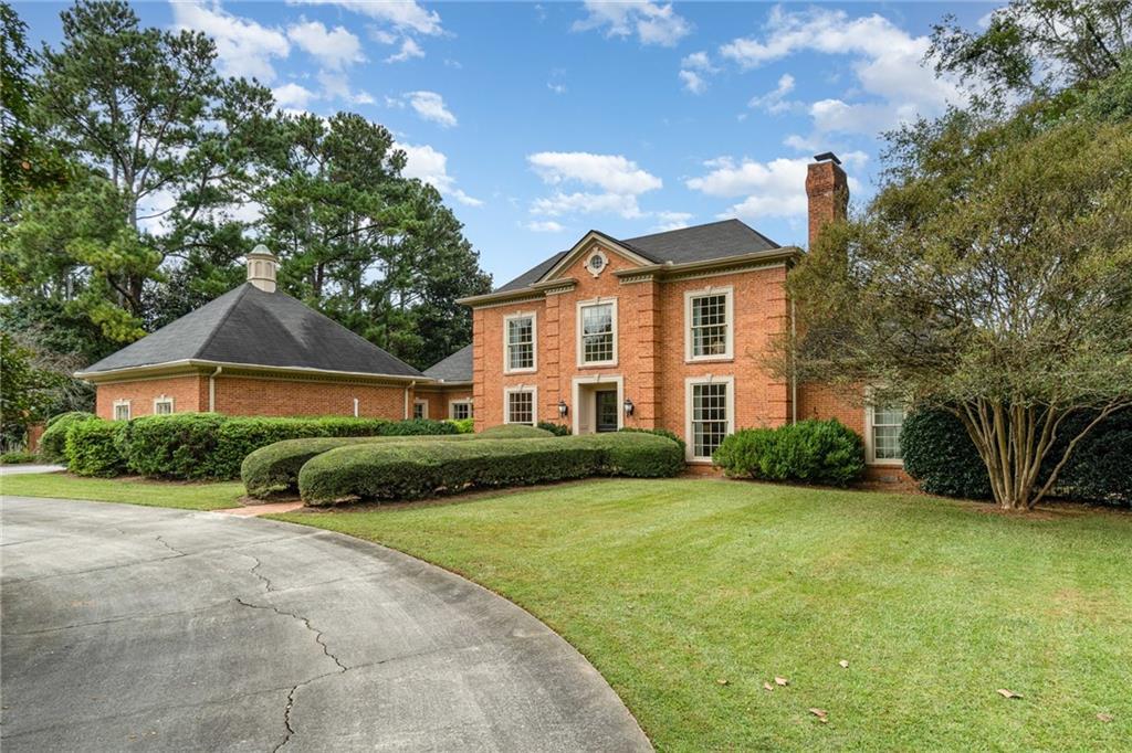 2916 Rivermeade Dr., Atlanta, GA 30327