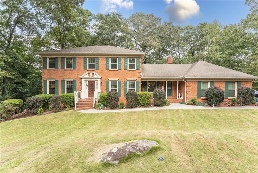 5027 Castlewood Dr., Lilburn, GA 30047