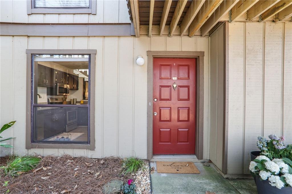 210 Woodcliff Dr., Atlanta, GA 30350