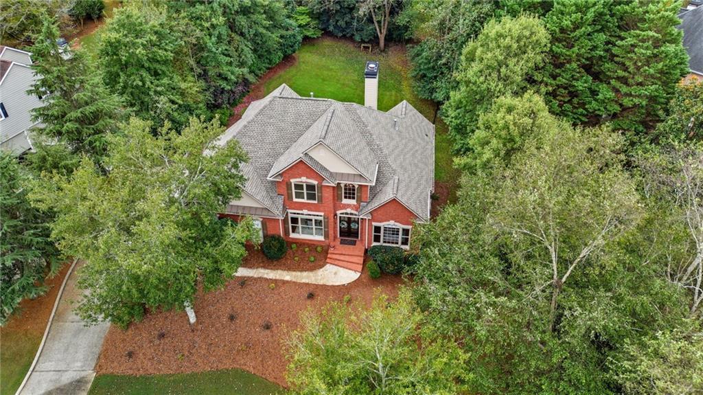 822 Lakeglen Dr., Suwanee, GA 30024