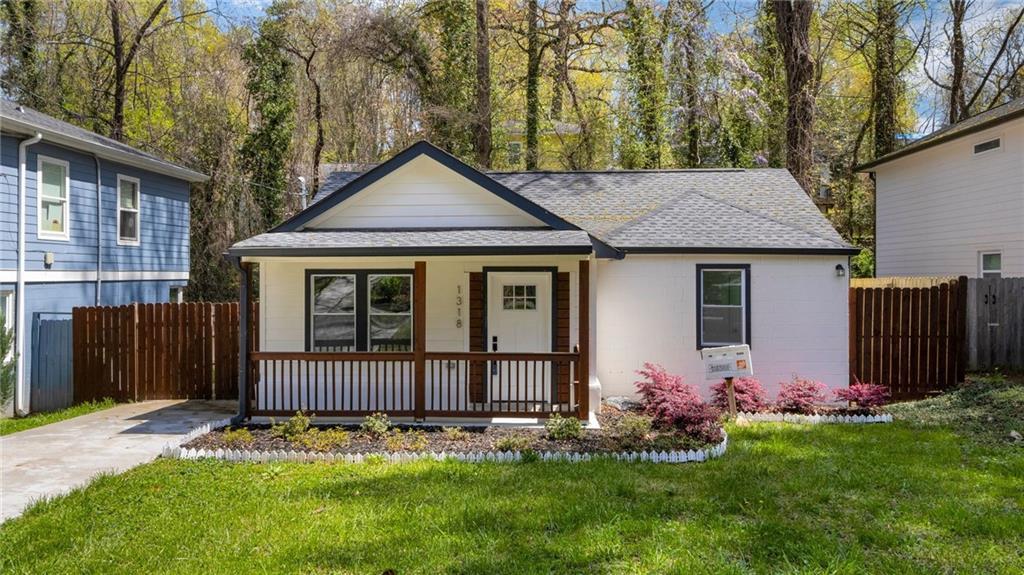 1318 Graymont Dr., Atlanta, GA 30310