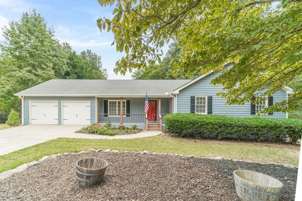 3340 Hudson Ln., Loganville, GA 30052