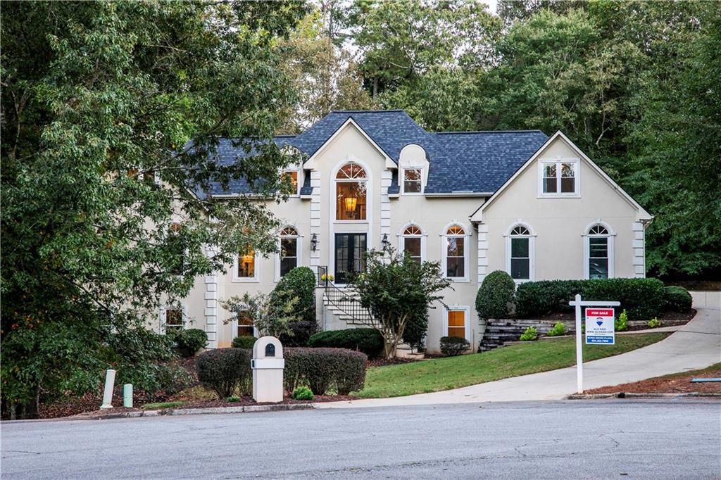 5940 Plantation Dr., Roswell, GA 30075