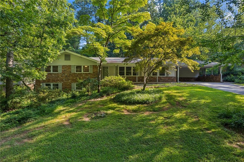 1646 Rainier Falls Dr., Atlanta, GA 30329