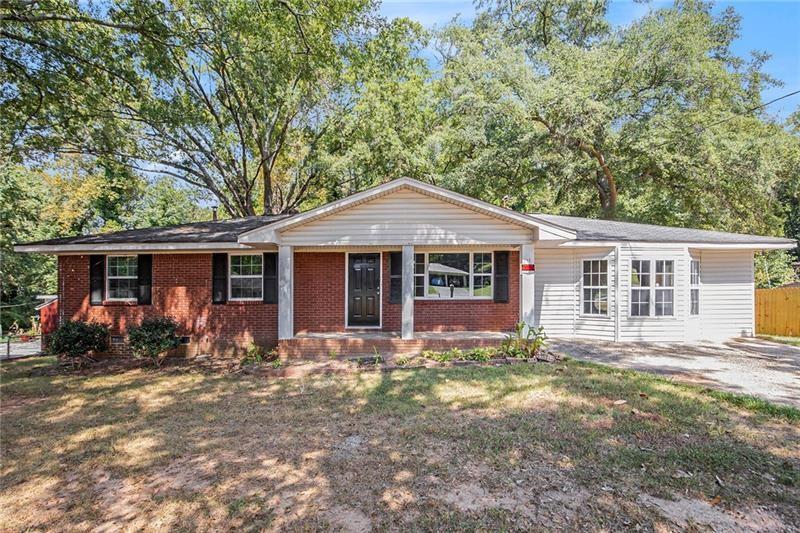 1132 Luther Dr., Mableton, GA 30126