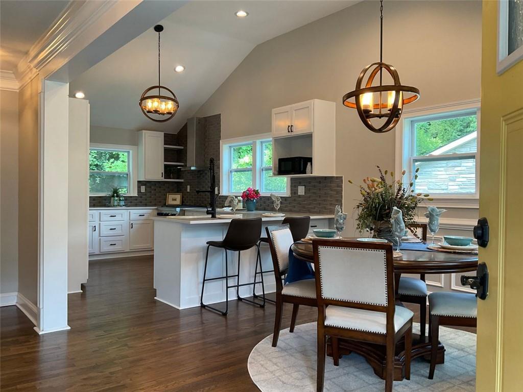 2170 Beecher Cir., Atlanta, GA 30311