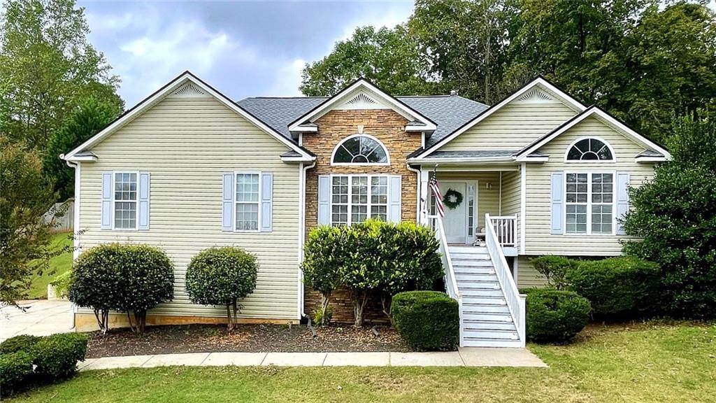 149 Barrington Ln., Hiram, GA 30141