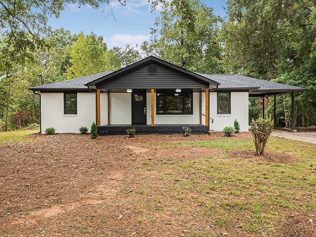 1825 Witt Cir., Austell, GA 30168