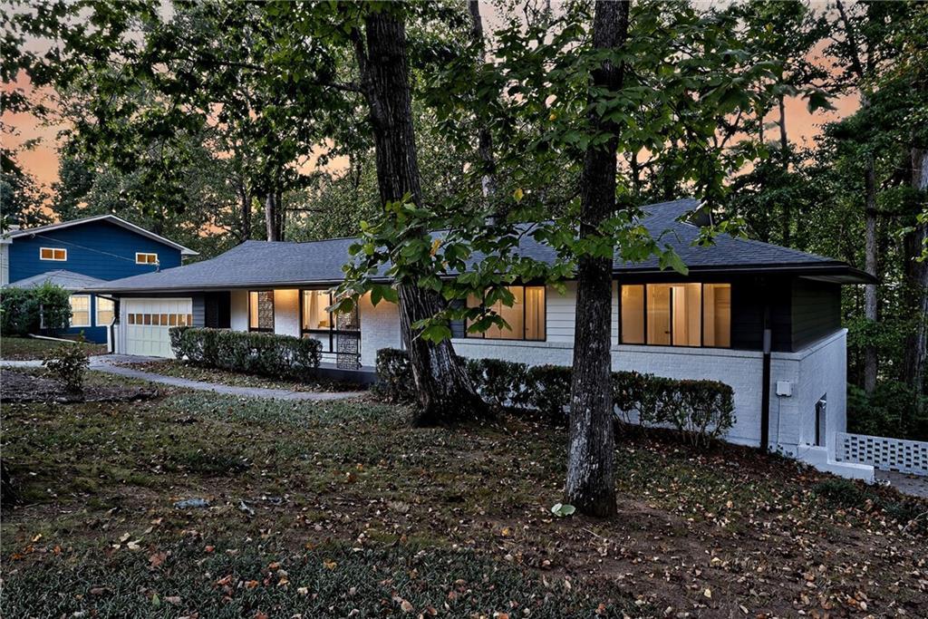 2636 Whiteleigh Ct., Atlanta, GA 30345