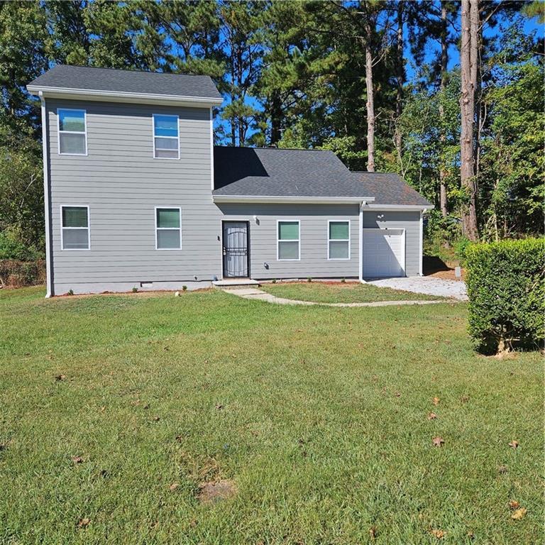 3374 Creekwood Dr., Rex, GA 30273