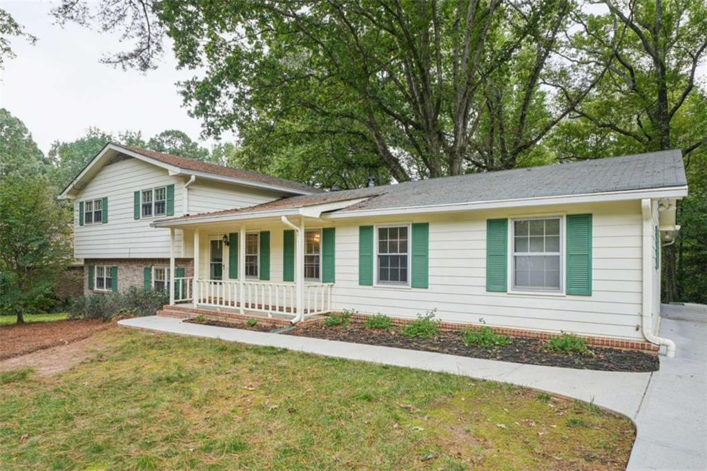737 Lioness Ct., Stone Mountain, GA 30087