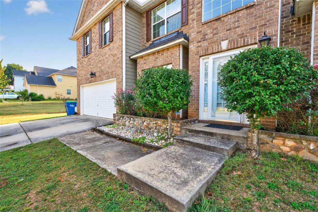 3554 Umatilla Ln., South Fulton, GA 30331