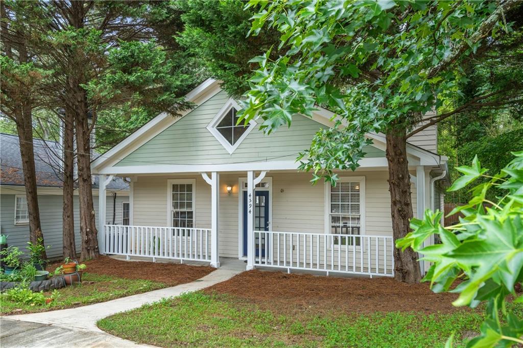 4594 Poplar Rd., Stone Mountain, GA 30083