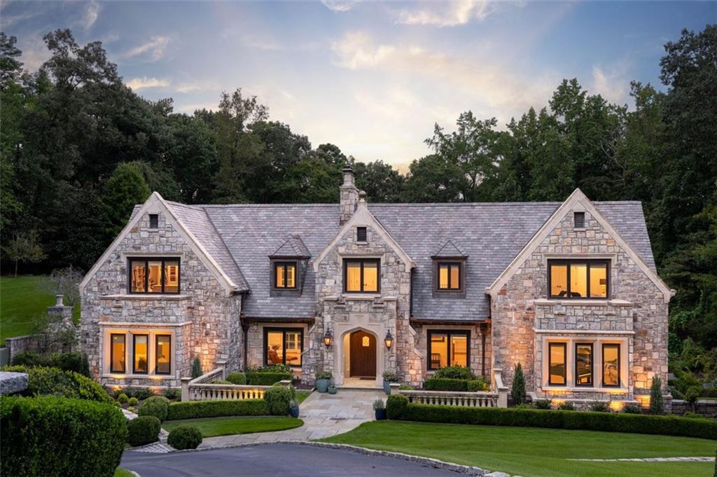 1919 River Forest Rd., Atlanta, GA 30327