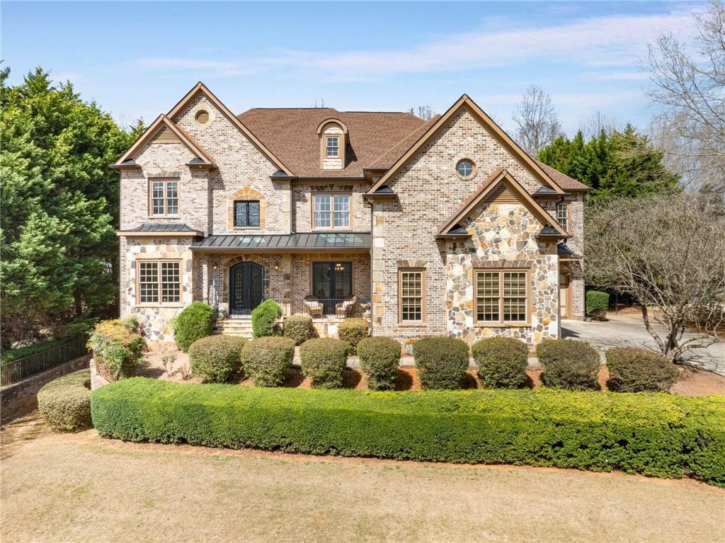 335 Creek Point, Alpharetta, GA 30004
