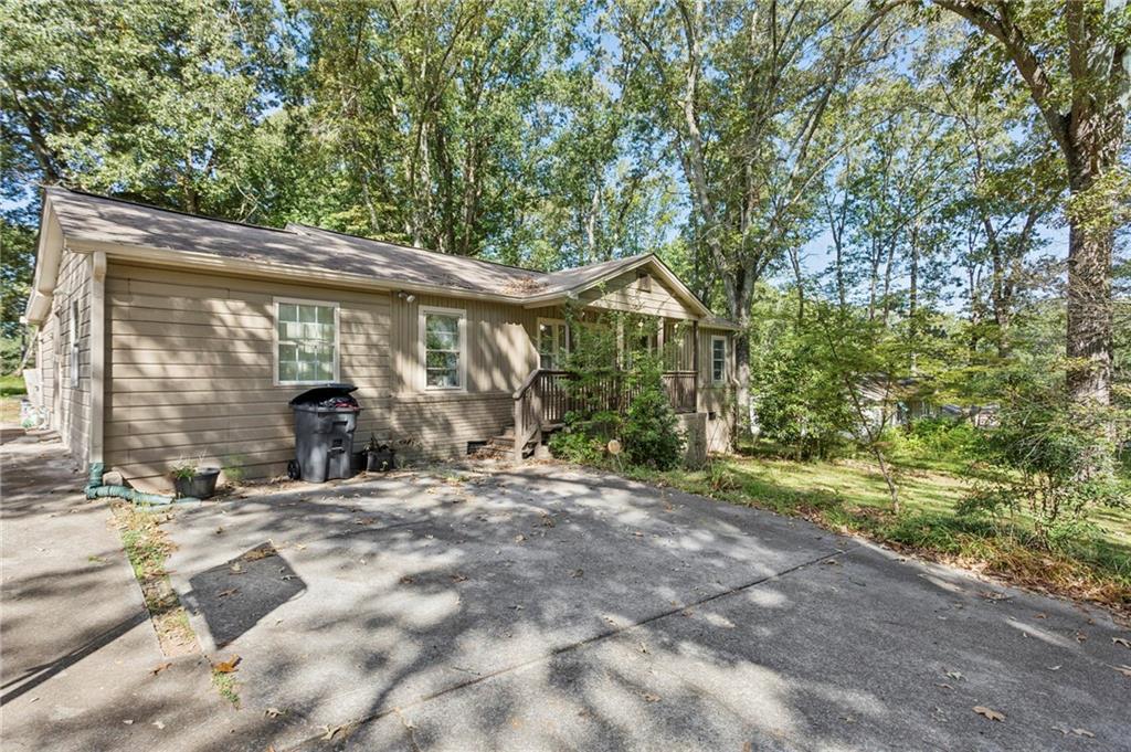 5800 Crabapple Dr., Mableton, GA 30126
