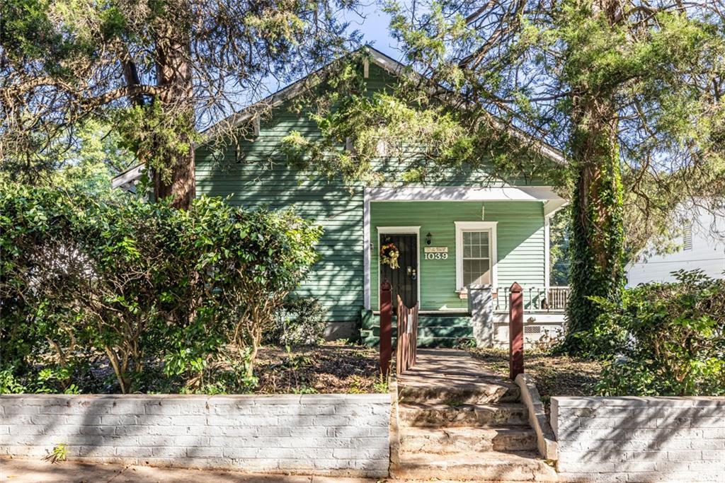 1039 Astor Ave., Atlanta, GA 30310