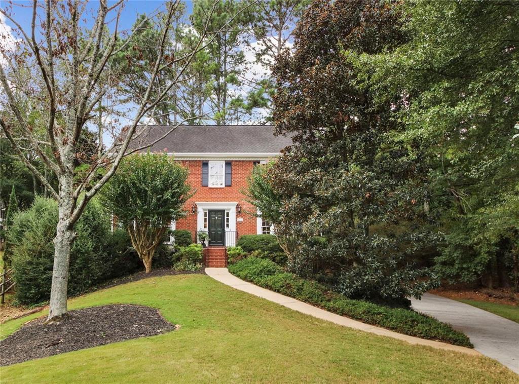 8630 Birch Hollow Dr., Roswell, GA 30076