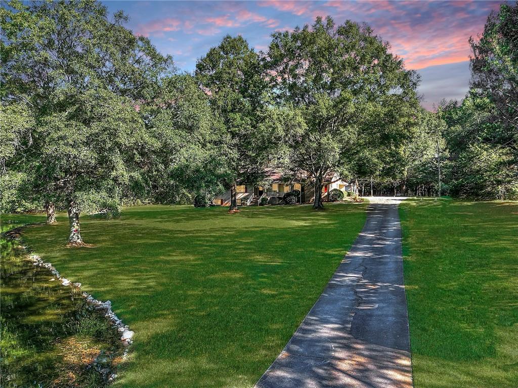 3520 Tom Brewer Rd., Loganville, GA 30052