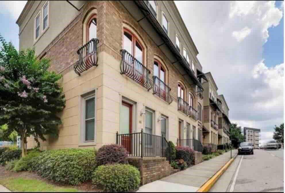 384 16th St. #1, Atlanta, GA 30363