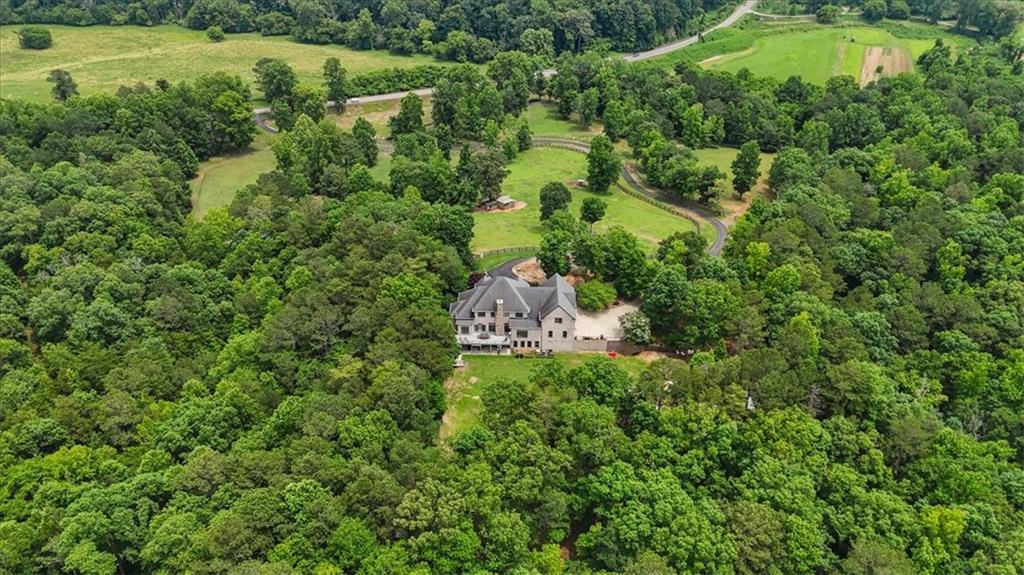 7945 Reinhardt College Pkwy., Waleska, GA 30183