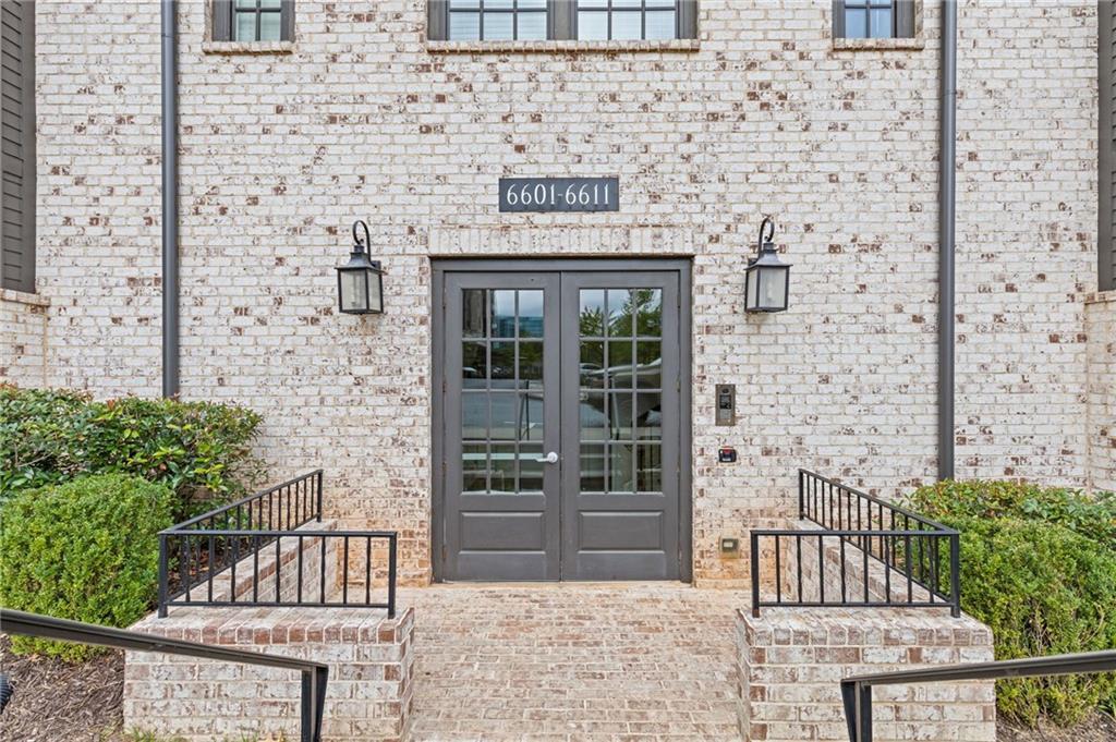 6609 Sterling Dr., Atlanta, GA 30328