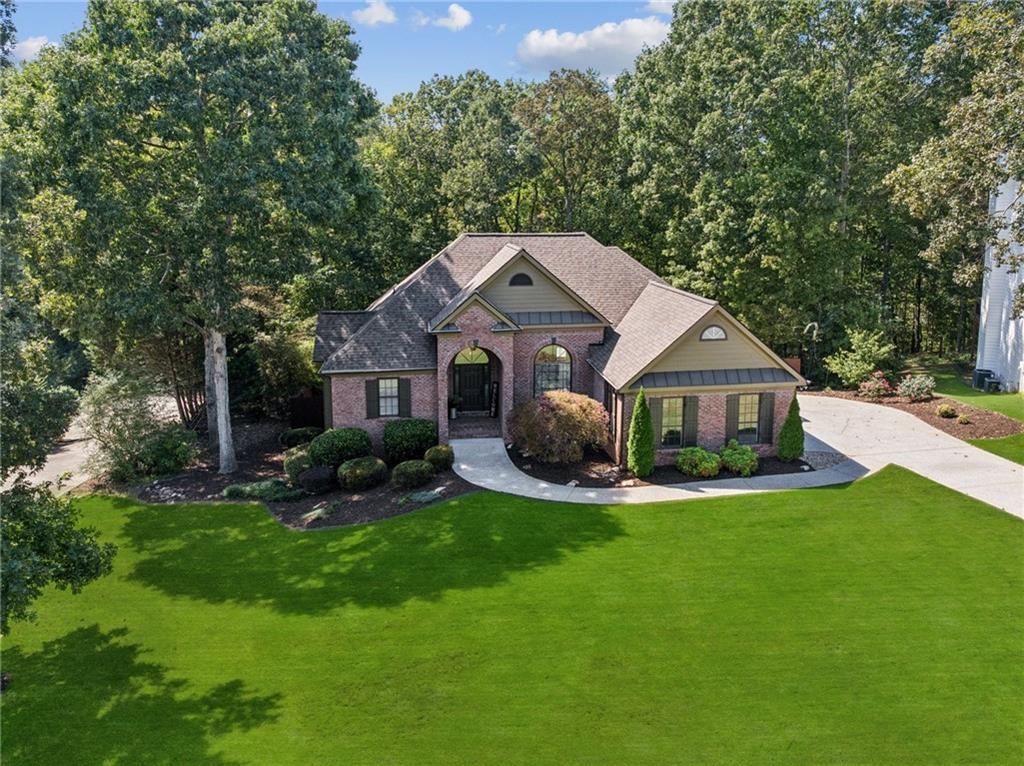 705 Roland Manor Dr., Dacula, GA 30019