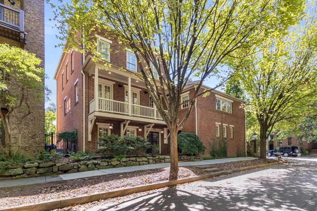 965 N Ormewood Park Dr., Atlanta, GA 30316