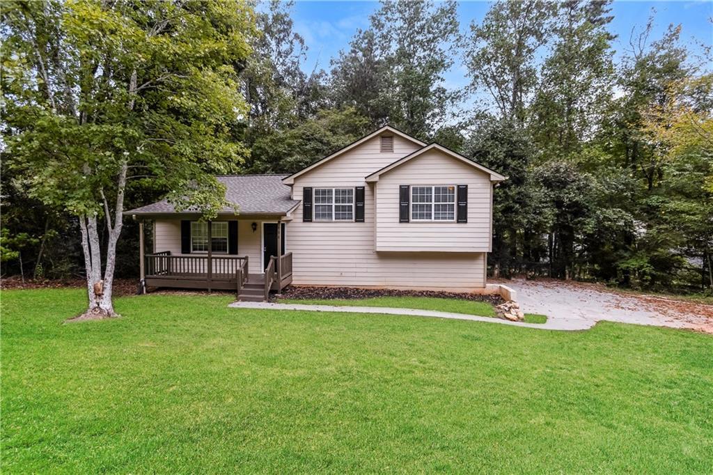 498 Remington Ln., Acworth, GA 30101