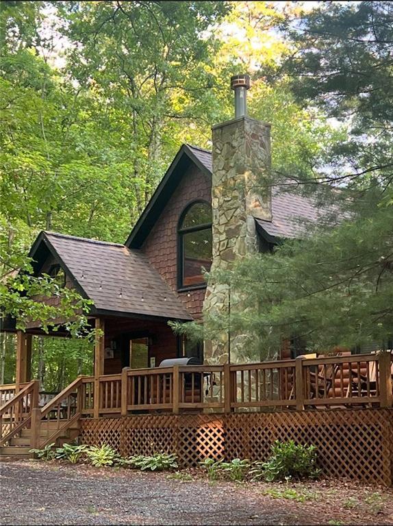 162 Little Falls Dr., Mineral Bluff, GA 30559