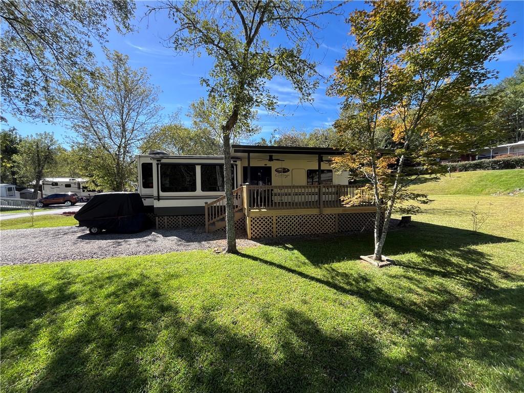 94 Bridge Loop Dr., Cleveland, GA 30528