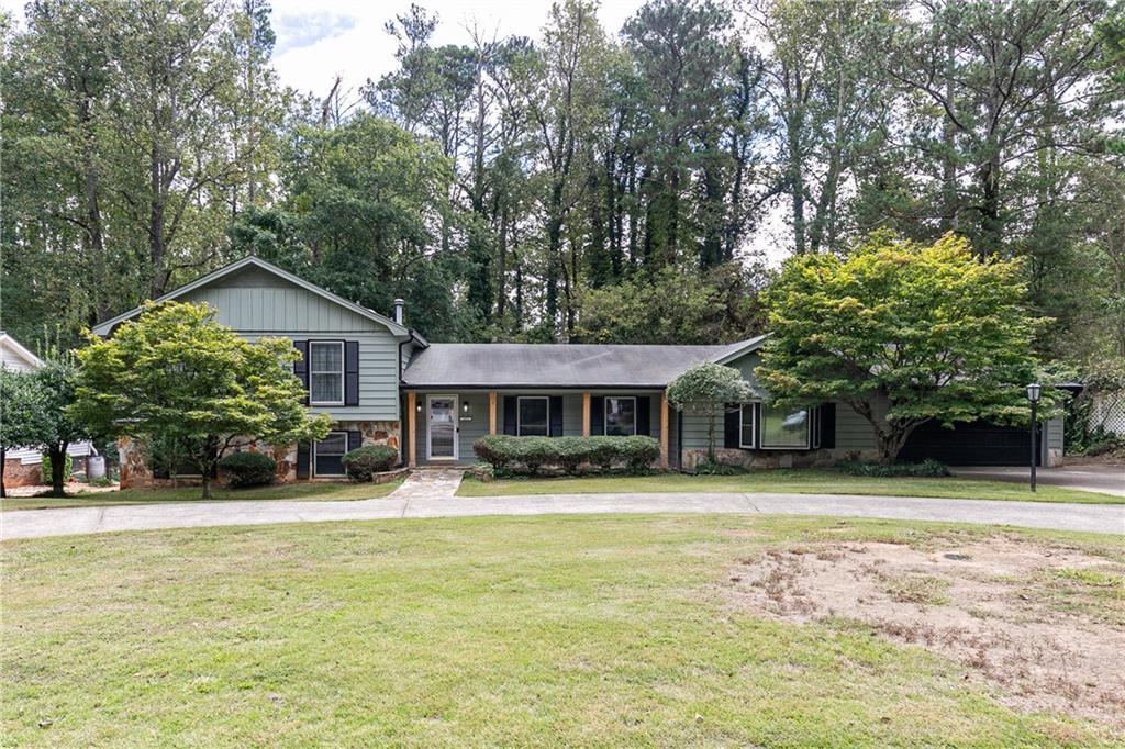 2431 Weatherford Ct., Marietta, GA 30068