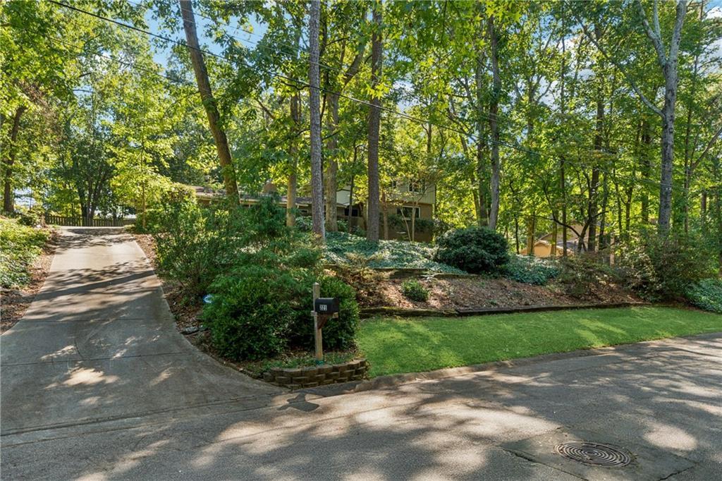 221 Shady Ln., Mableton, GA 30126