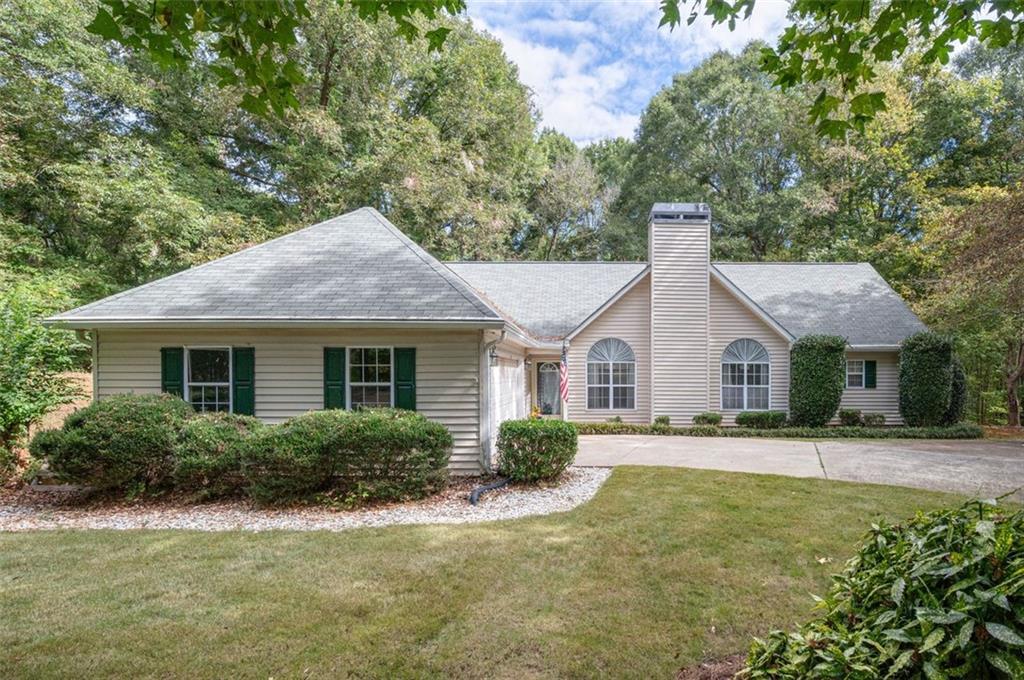 2508 Poplar Rd., Sharpsburg, GA 30277