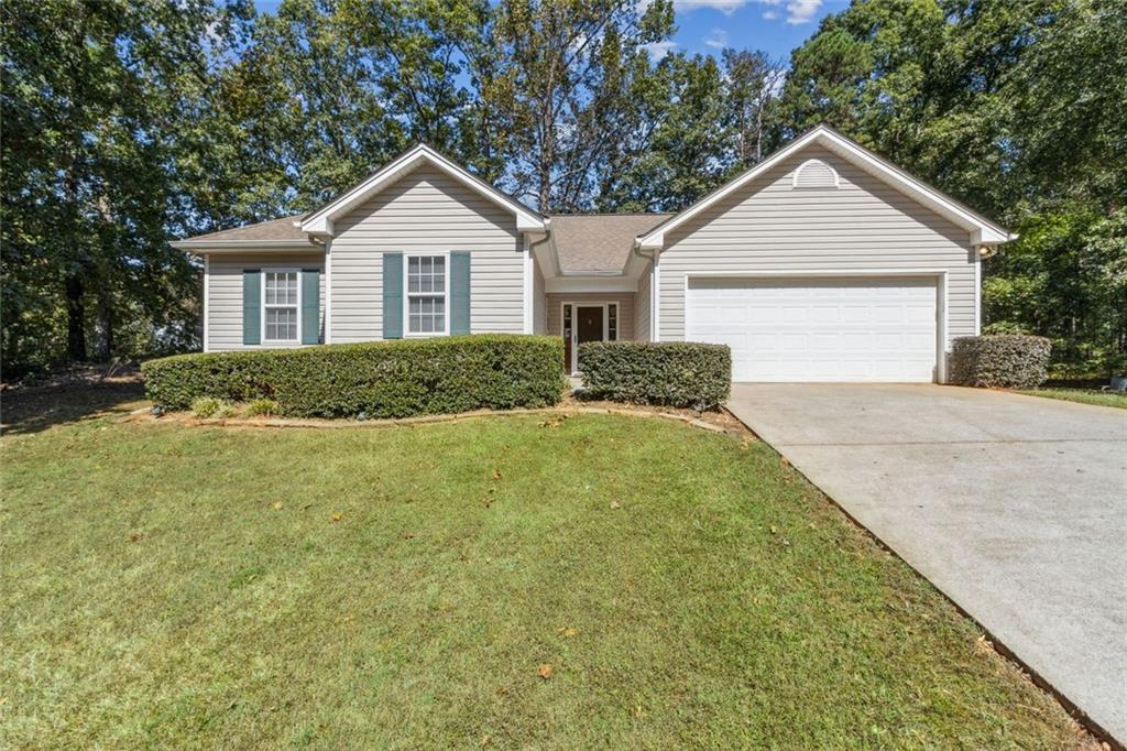 176 Creek View Dr., Hoschton, GA 30548