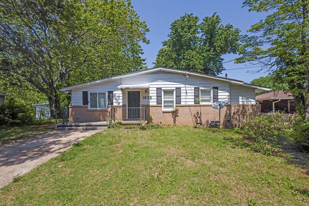 1625 Flintwood Dr., Atlanta, GA 30316