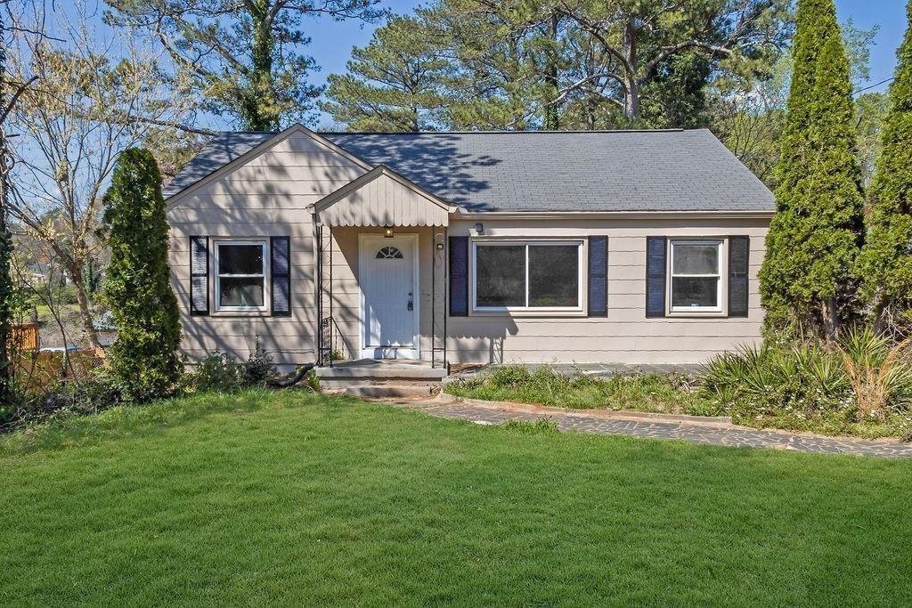 1761 Venetian Dr., Atlanta, GA 30311