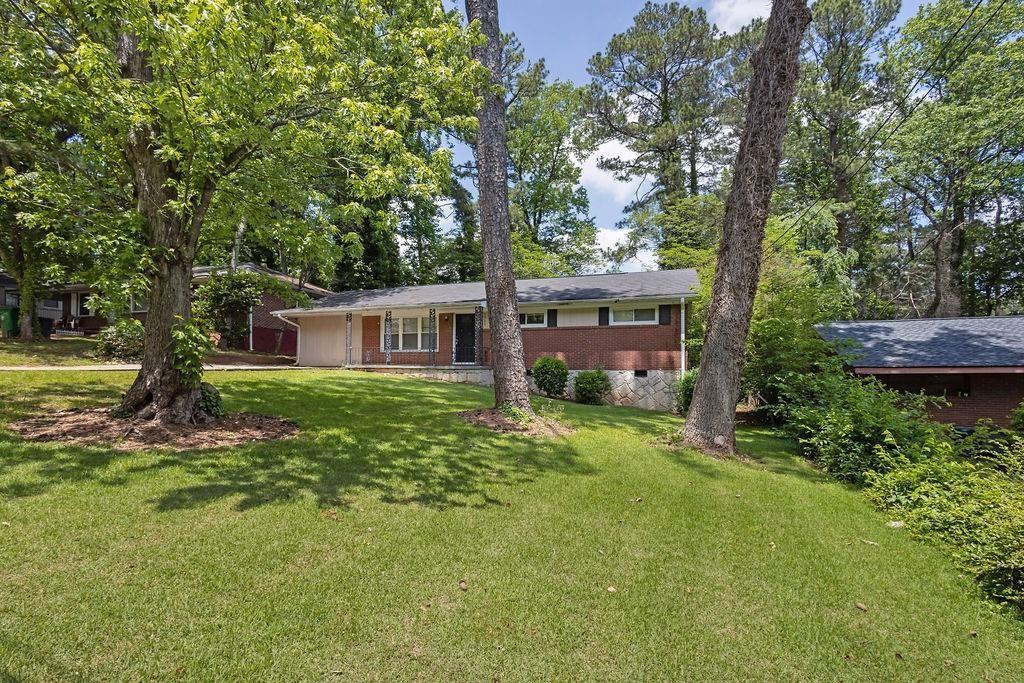 1911 Rosewood Rd., Decatur, GA 30032
