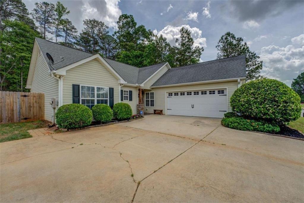 936 Lopez Ln., Monroe, GA 30655