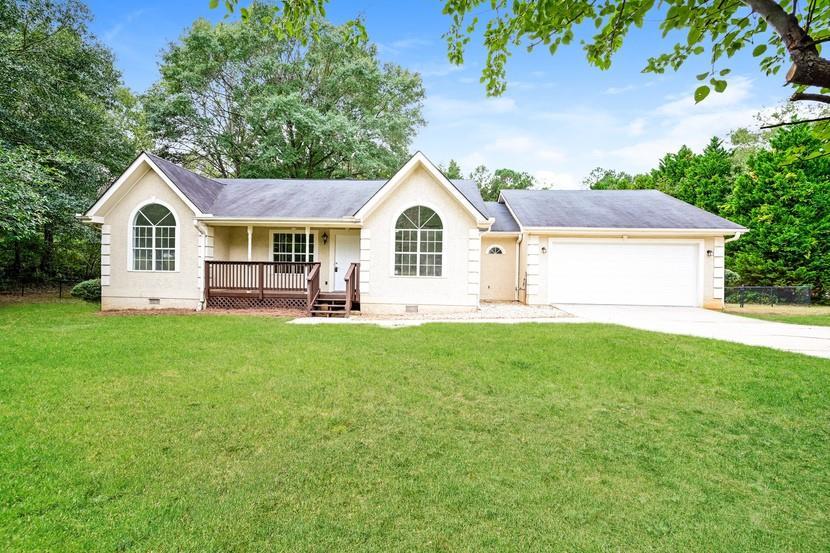 1712 New Hope Rd., Locust Grove, GA 30248