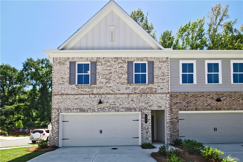 664 Sunstone Ln., Lawrenceville, GA 30043