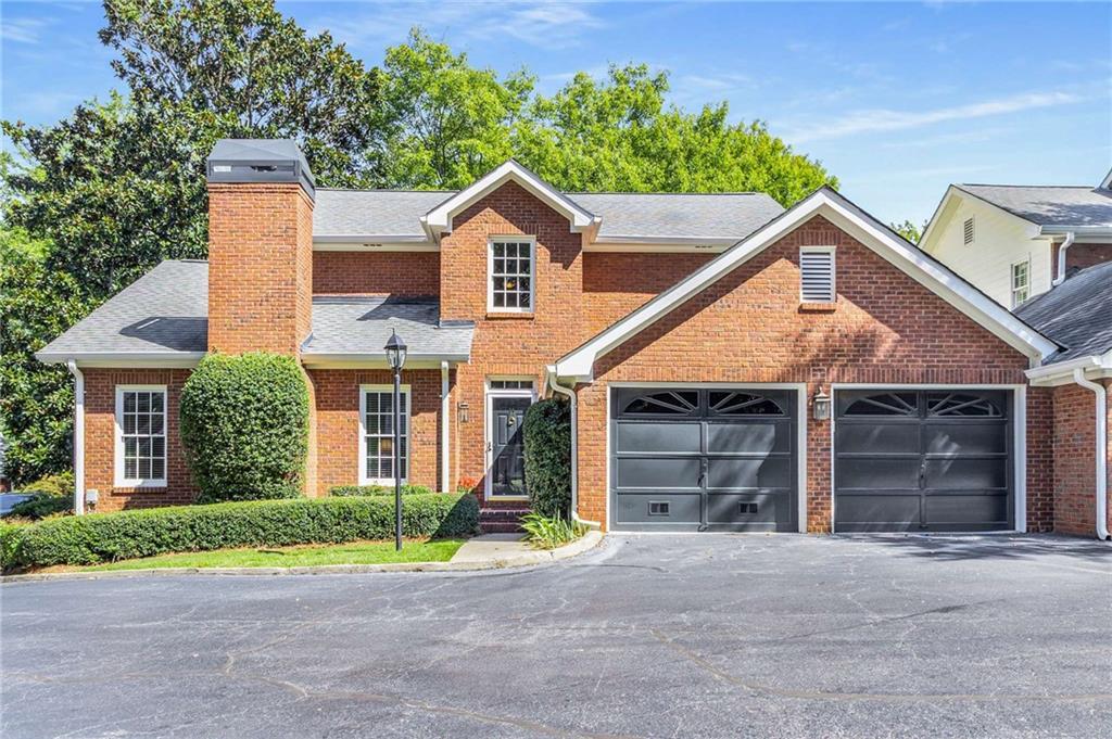11 Pointe Ter., Atlanta, GA 30339