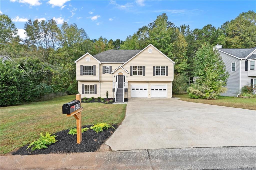 1524 Jade Cove Dr., Powder Springs, GA 30127