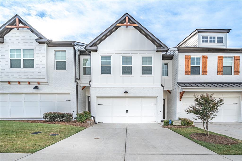 124 Auburn Woods Dr., Auburn, GA 30011