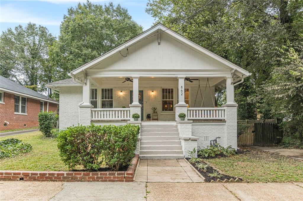 862 Hartford Pl., Atlanta, GA 30310