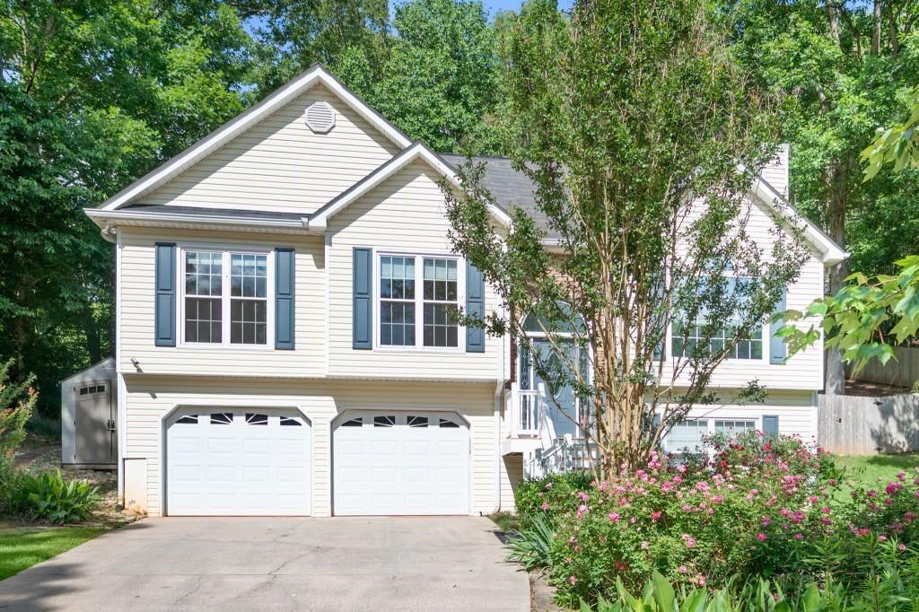 7085 Shady Oak Ln., Cumming, GA 30040