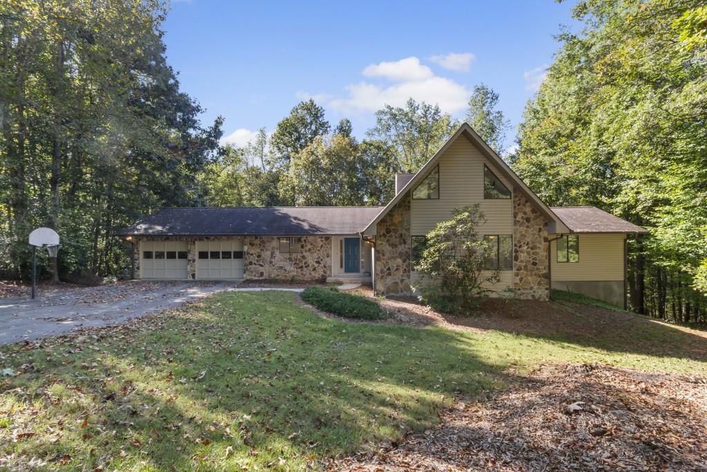 5066 Old Orr Rd., Flowery Branch, GA 30542